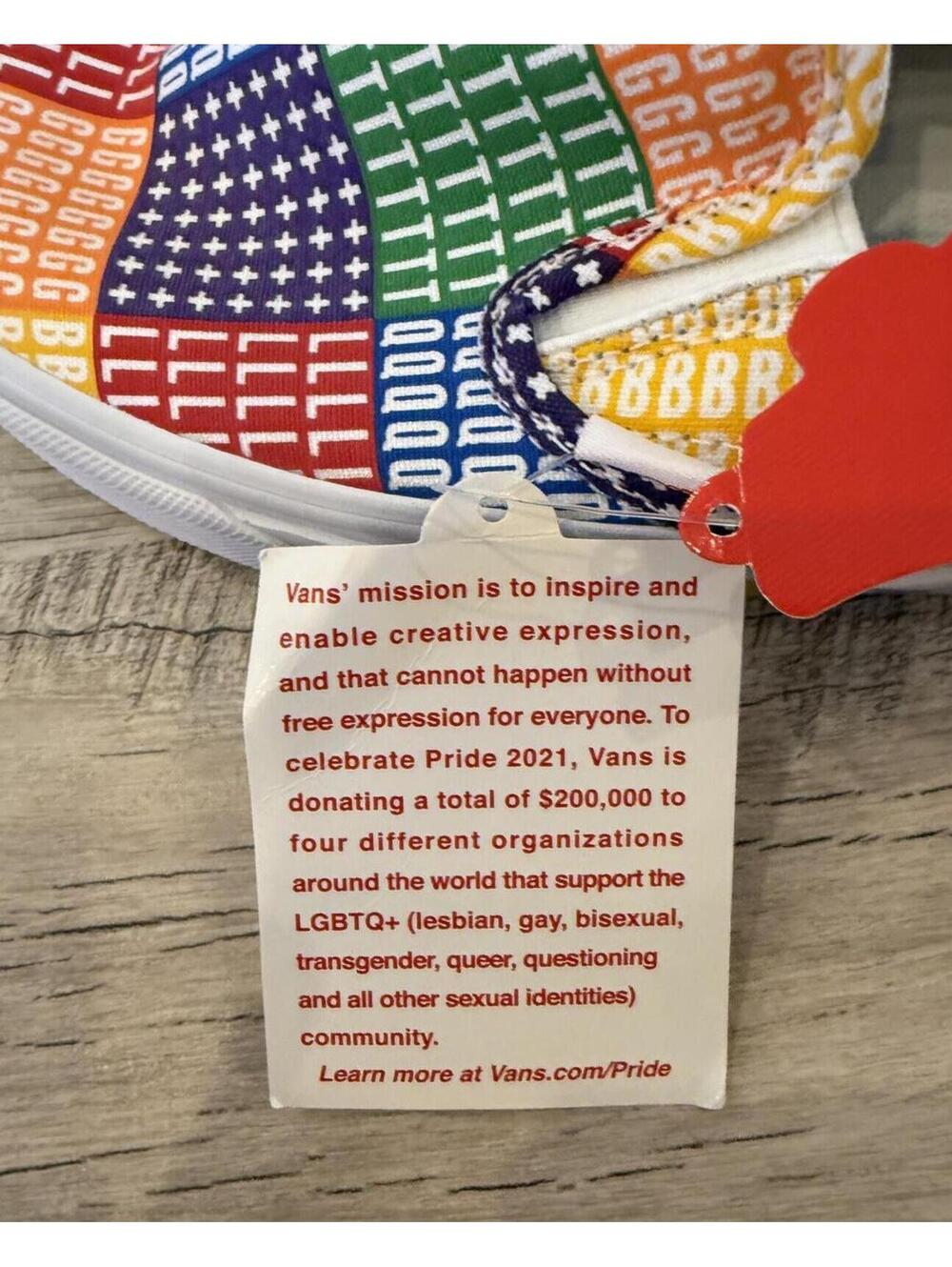 Brand New Vans LGBTQ+ Pride Rainbow Classic Slip-On Shoes Mens 8 Women's 9.5 - Picture 7 of 8